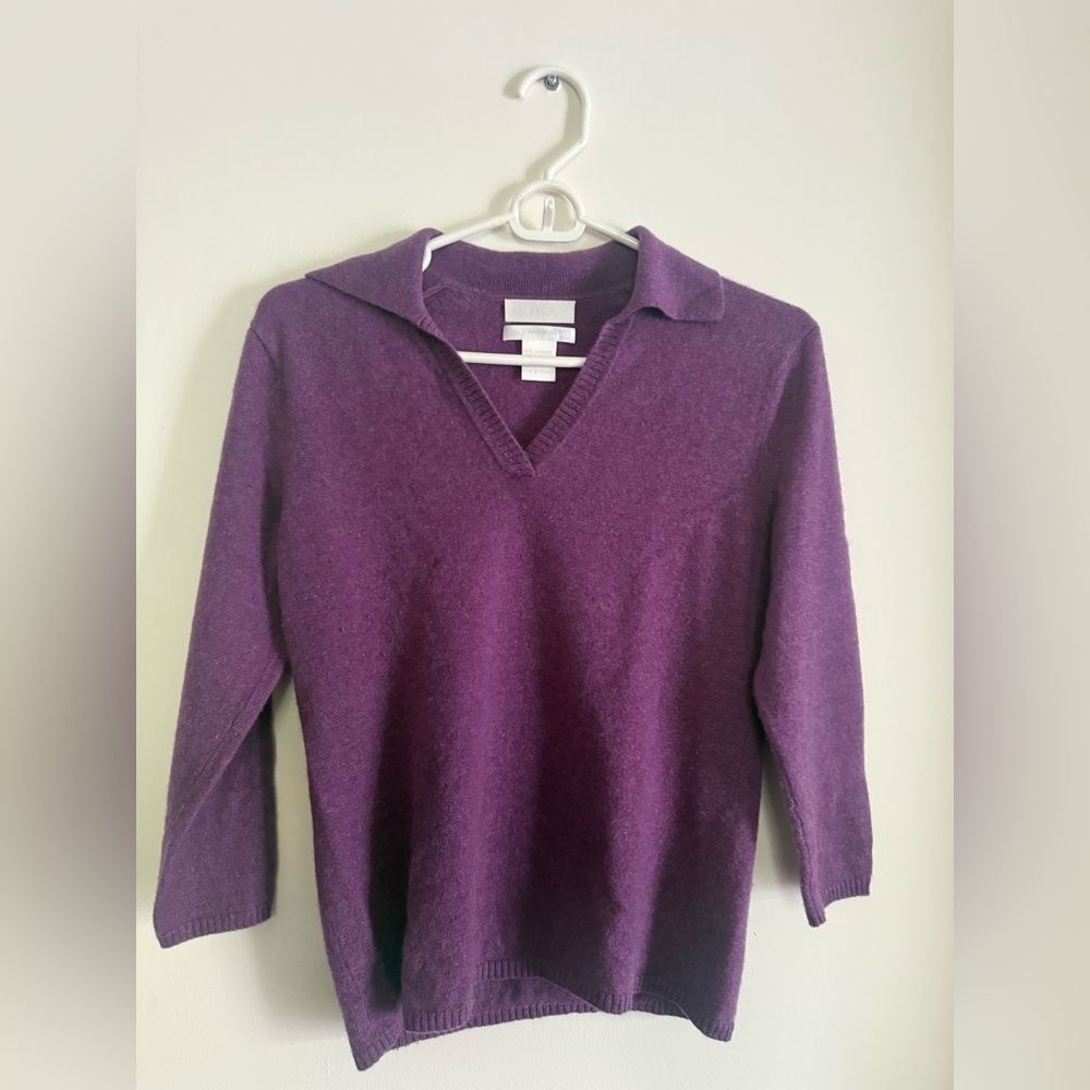 Purple V-Neck 100 % Cashmere Women's Sweater